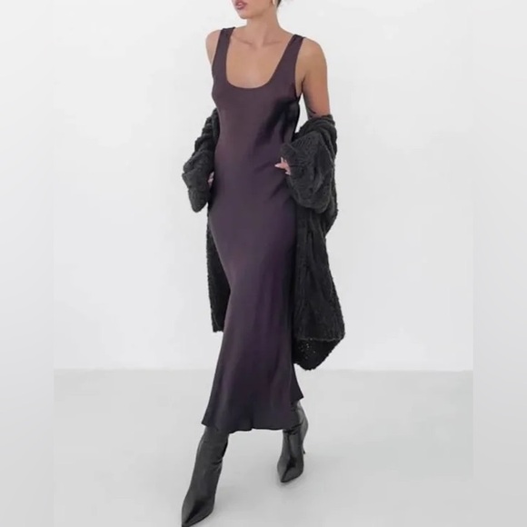 RUMORED Market Satin Dress - Picture 1 of 6